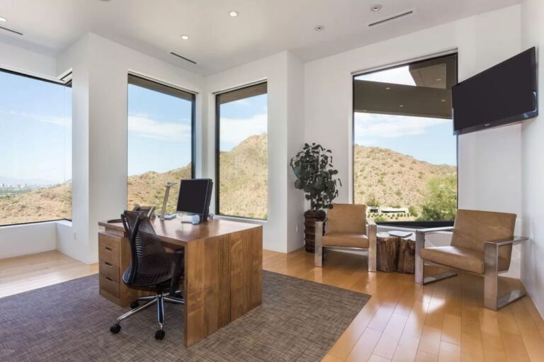 Inside A $7,500,000 Paradise Valley Home with Extraordinary Views ...