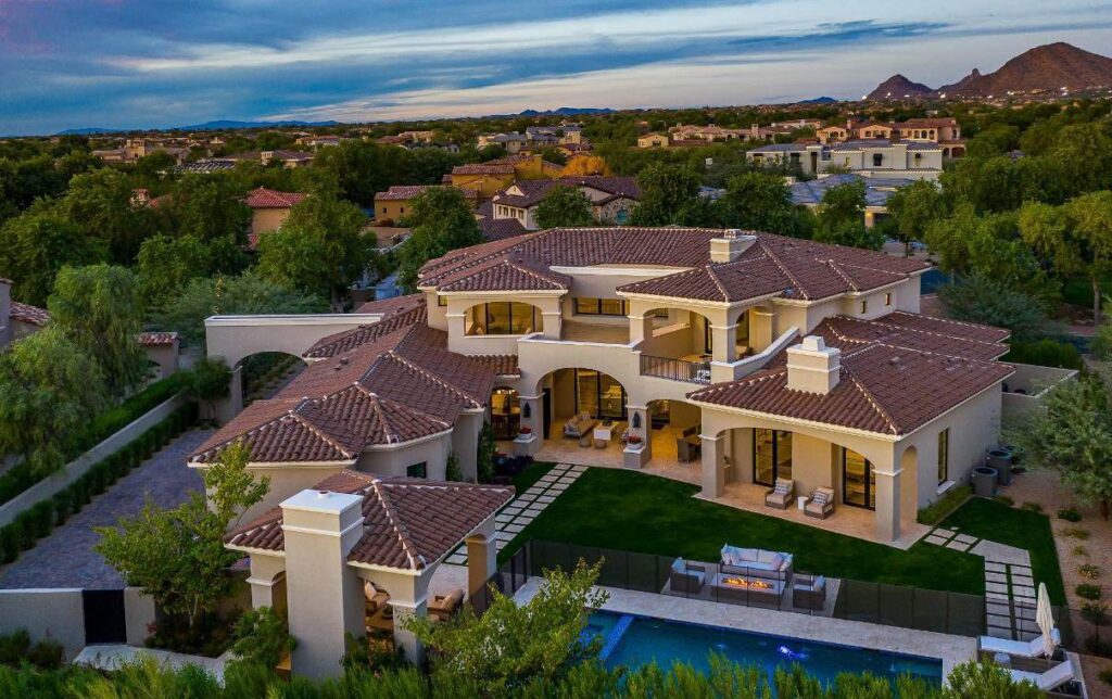 New Modern Mediterranean Home in Scottsdale Sells for $3,995,000