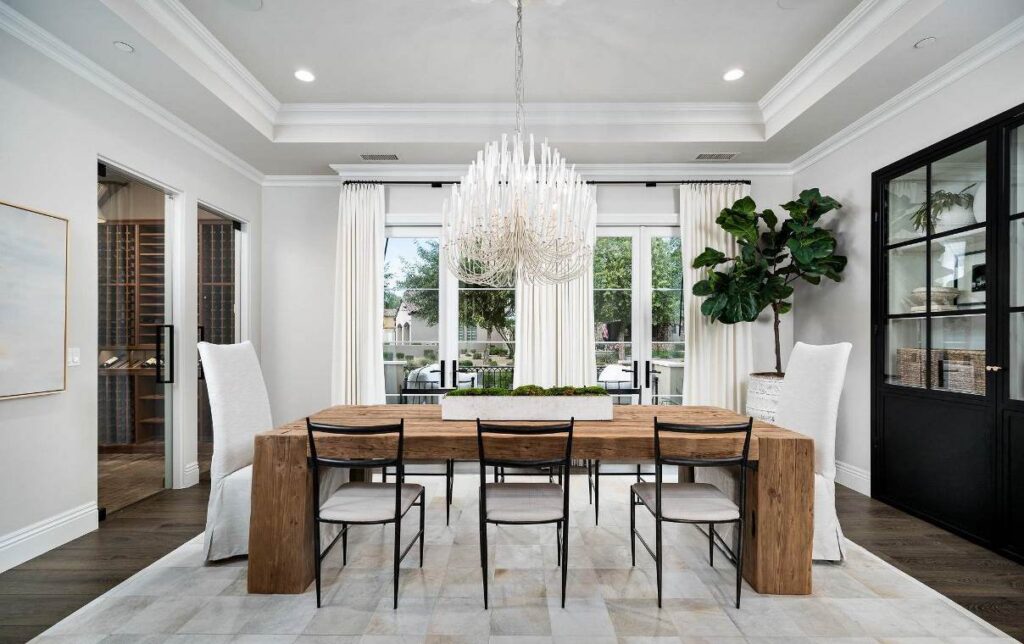 New Modern Mediterranean Home in Scottsdale Sells for $3,995,000