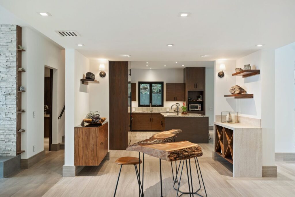 Stunning Organic Modern Home in Los Angeles Sells for $4,995,000