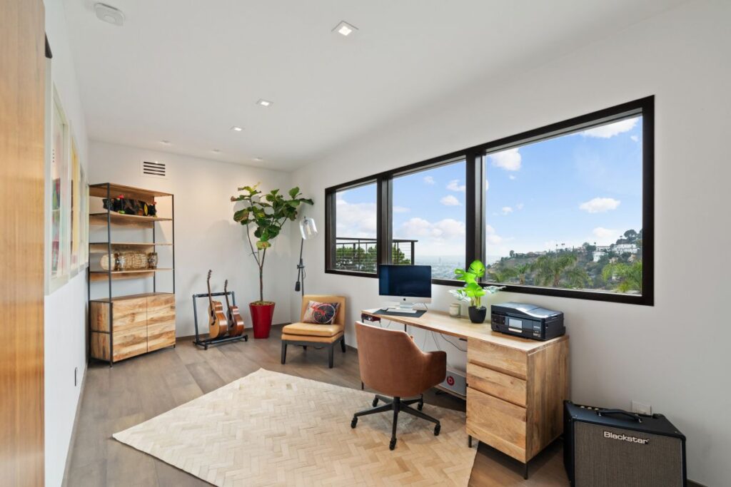 Stunning Organic Modern Home in Los Angeles Sells for $4,995,000