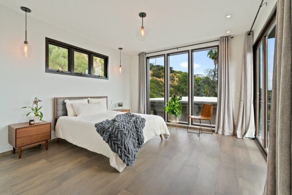 Stunning Organic Modern Home in Los Angeles Sells for $4,995,000