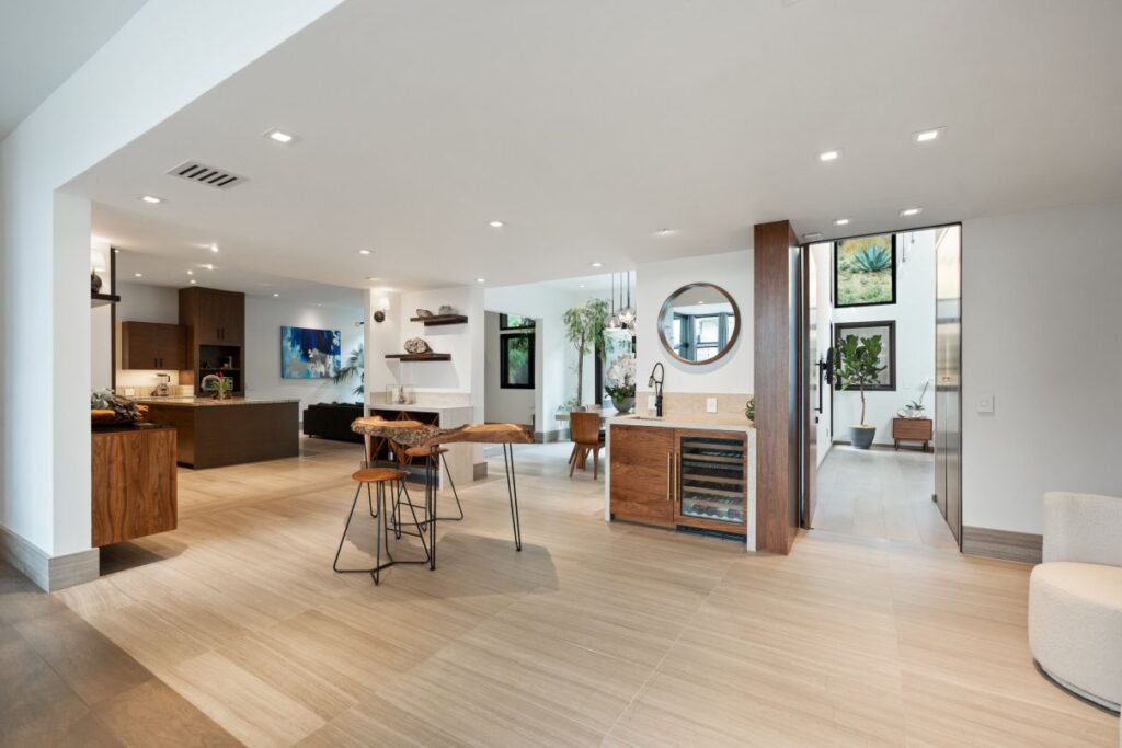 Stunning Organic Modern Home in Los Angeles Sells for $4,995,000