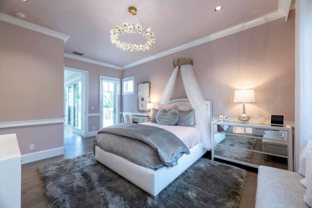 The Florida Home is an unique property with exquisite detail and impeccable design now available for sale. This home located at 111 Clipper Ln, Jupiter, Florida; offering 4 bedrooms and 8 bathrooms with over 7,700 square feet of living spaces. 