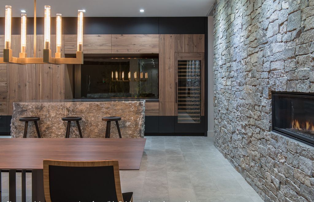 The Las Vegas House is an incredible residence with an interior design & construction platform elevated to new heights now available for sale. This home located at 6925 Stargazer Ridge Ct, Las Vegas, Nevada; offering 5 bedrooms and 6 bathrooms with over 6,000 square feet of living spaces.