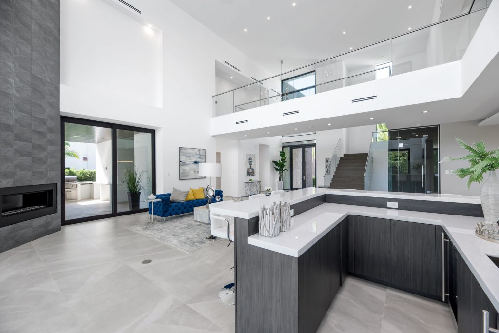 The Fort Lauderdale House is a luxurious property has amazing pool and waterfront views of stunning simplicity and sophistication now available for sale. This home located at 188 Nurmi Dr, Fort Lauderdale, Florida; offering 6 bedrooms and 7 bathrooms with over 7,500 square feet of living spaces.