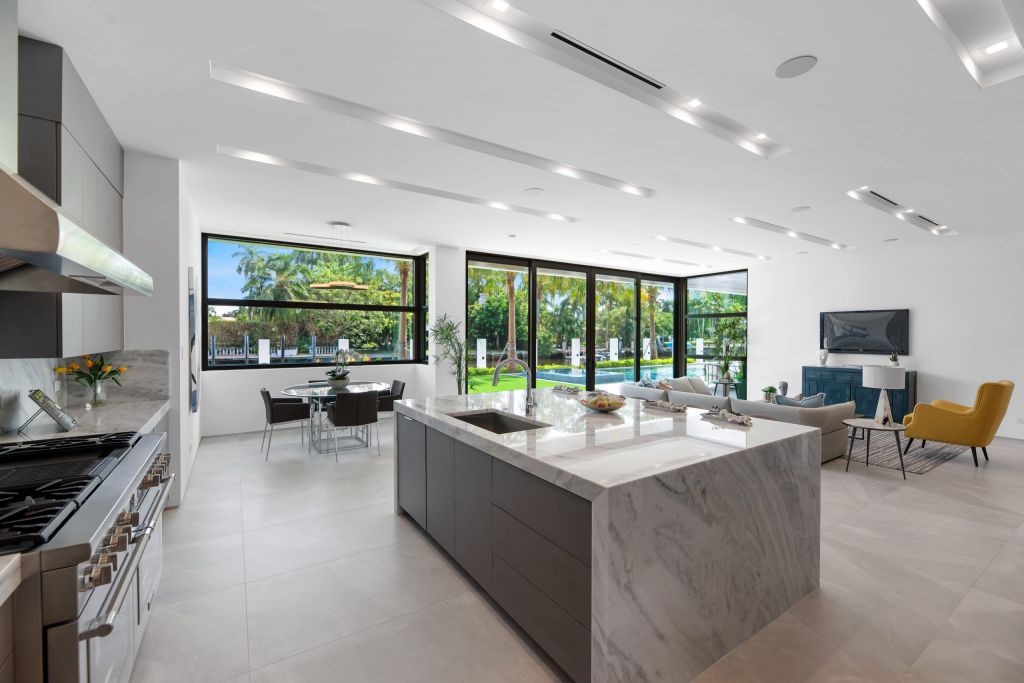The Fort Lauderdale House is a luxurious property has amazing pool and waterfront views of stunning simplicity and sophistication now available for sale. This home located at 188 Nurmi Dr, Fort Lauderdale, Florida; offering 6 bedrooms and 7 bathrooms with over 7,500 square feet of living spaces.
