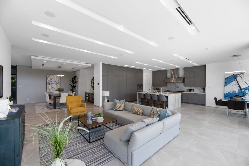 The Fort Lauderdale House is a luxurious property has amazing pool and waterfront views of stunning simplicity and sophistication now available for sale. This home located at 188 Nurmi Dr, Fort Lauderdale, Florida; offering 6 bedrooms and 7 bathrooms with over 7,500 square feet of living spaces.