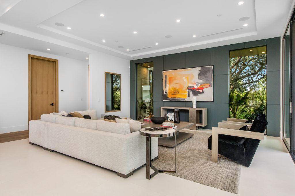 The House in Encino is a newly constructed contemporary masterpiece with unobstructed views in the coveted Royal Oaks now available for sale. This home located at 3950 Royal Oak Pl, Encino, California; offering 8 bedrooms and 14 bathrooms with over 13,000 square feet of living spaces