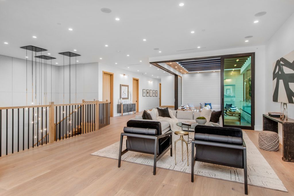 A Fastidiously Crafted House in Encino hits the Market for 13995000 51