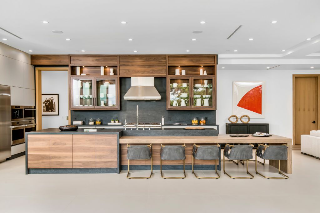 The House in Encino is a newly constructed contemporary masterpiece with unobstructed views in the coveted Royal Oaks now available for sale. This home located at 3950 Royal Oak Pl, Encino, California; offering 8 bedrooms and 14 bathrooms with over 13,000 square feet of living spaces