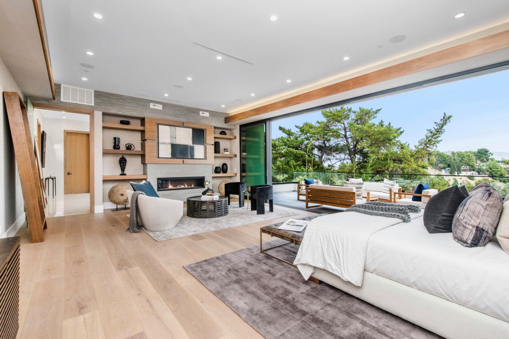 The House in Encino is a newly constructed contemporary masterpiece with unobstructed views in the coveted Royal Oaks now available for sale. This home located at 3950 Royal Oak Pl, Encino, California; offering 8 bedrooms and 14 bathrooms with over 13,000 square feet of living spaces