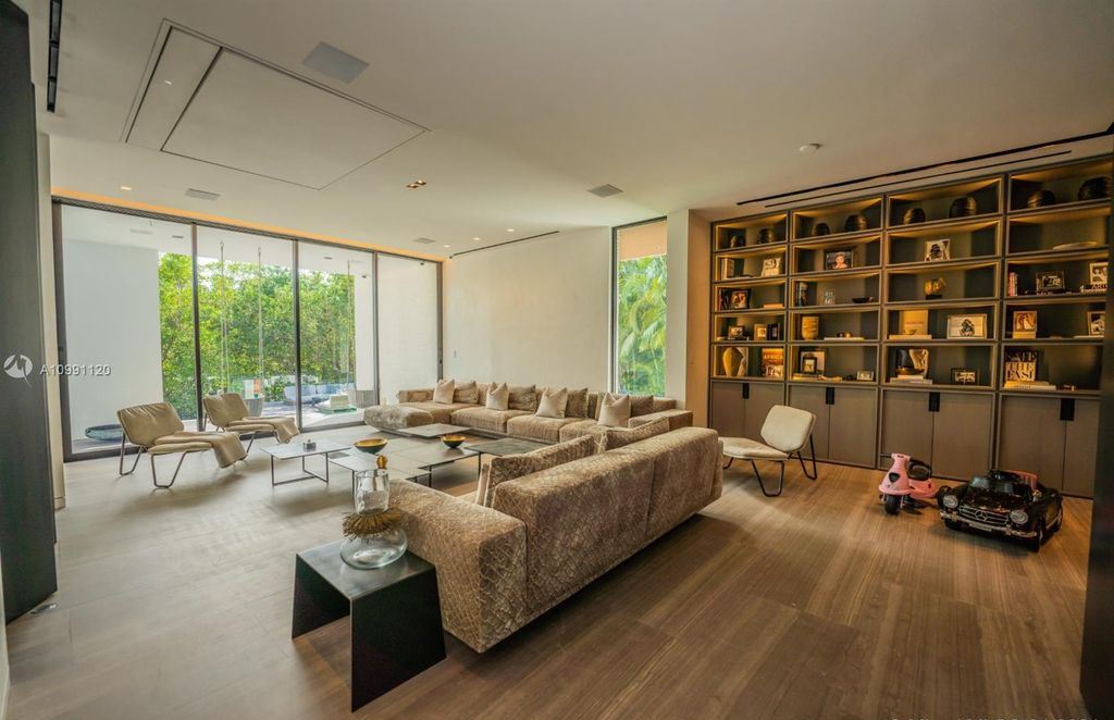 The Coral Gables House is a luxurious estate in gated amenity-rich Islands of Cocoplum now available for sale. This home located at 132 Paloma Dr, Coral Gables, Florida; offering 5 bedrooms and 6 bathrooms with over 6,300 square feet of living spaces.
