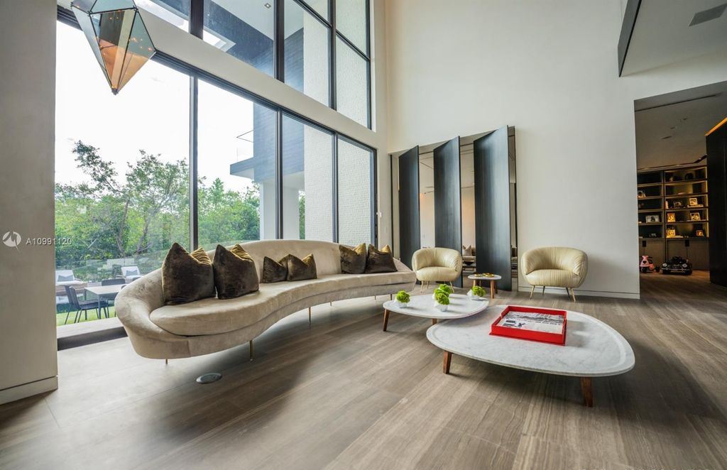 The Coral Gables House is a luxurious estate in gated amenity-rich Islands of Cocoplum now available for sale. This home located at 132 Paloma Dr, Coral Gables, Florida; offering 5 bedrooms and 6 bathrooms with over 6,300 square feet of living spaces.