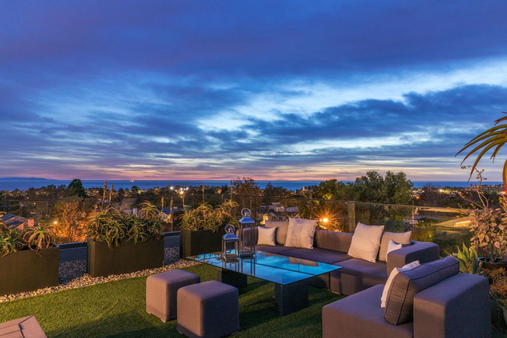The Contemporary Home in Pacific Palisades is a luxurious residence with panoramic ocean views now available for sale. This home located at 14635 Whitfield Ave, Pacific Palisades, California; offering 6 bedrooms and 8 bathrooms with over 6,500 square feet of living spaces.