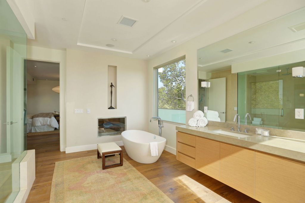 The Contemporary Home in Pacific Palisades is a luxurious residence with panoramic ocean views now available for sale. This home located at 14635 Whitfield Ave, Pacific Palisades, California; offering 6 bedrooms and 8 bathrooms with over 6,500 square feet of living spaces.