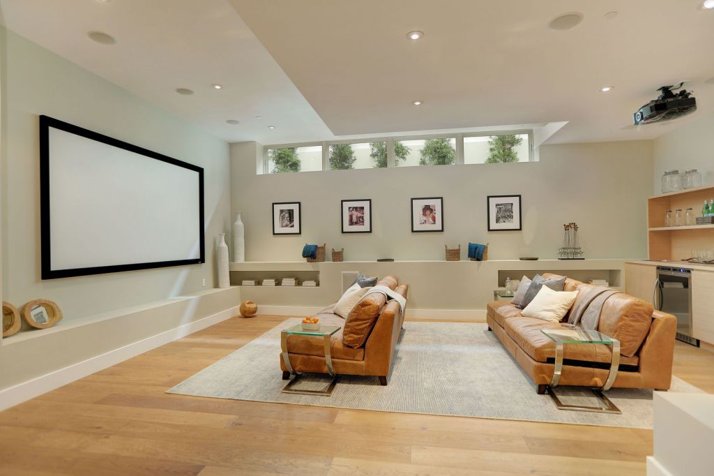 The Contemporary Home in Pacific Palisades is a luxurious residence with panoramic ocean views now available for sale. This home located at 14635 Whitfield Ave, Pacific Palisades, California; offering 6 bedrooms and 8 bathrooms with over 6,500 square feet of living spaces.