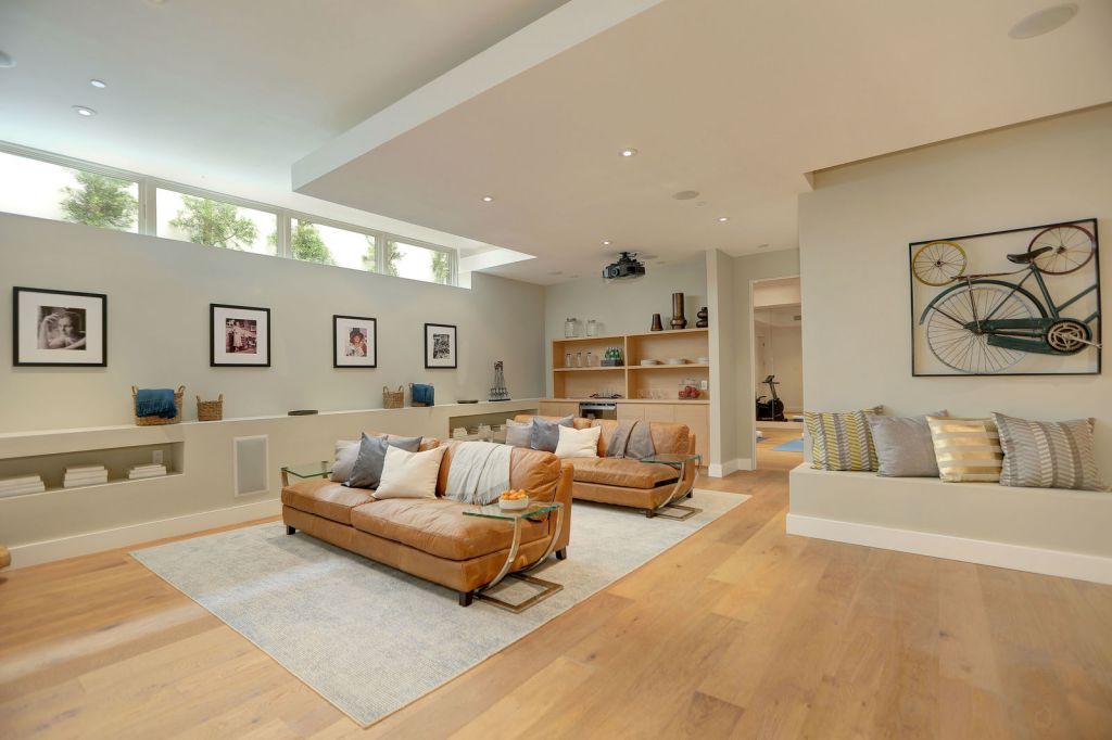 The Contemporary Home in Pacific Palisades is a luxurious residence with panoramic ocean views now available for sale. This home located at 14635 Whitfield Ave, Pacific Palisades, California; offering 6 bedrooms and 8 bathrooms with over 6,500 square feet of living spaces.