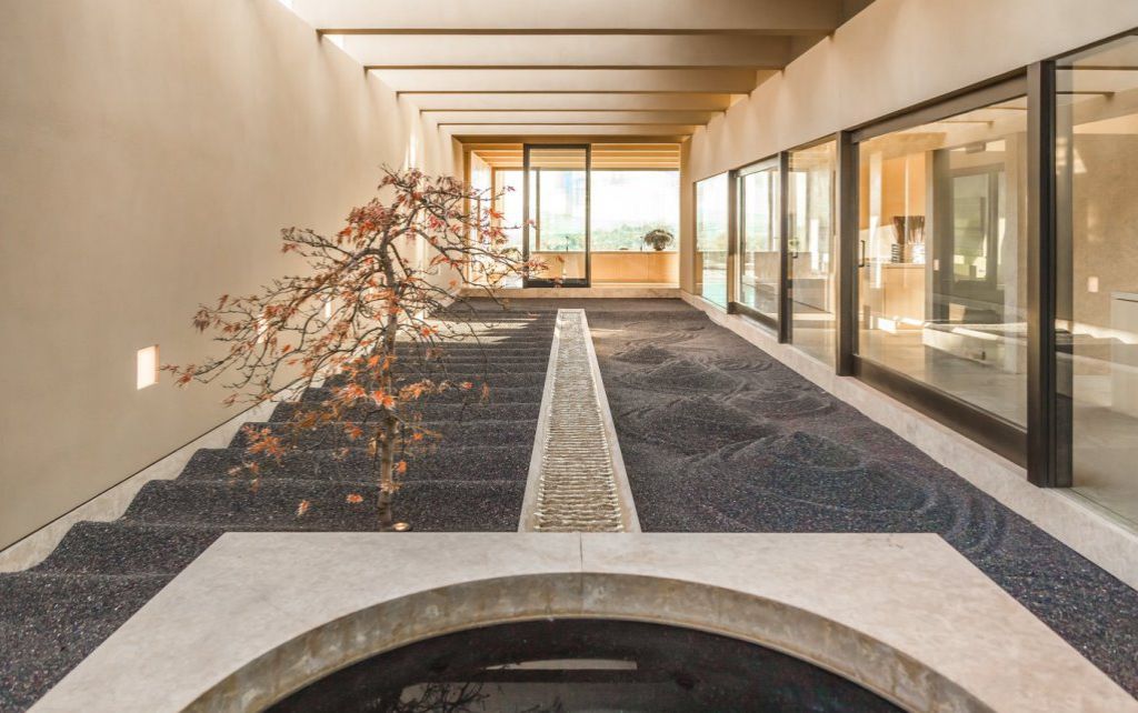 The Rancho Santa Fe Home is a an ionic property with 360 degree panorama and environment now available for sale. This home located at 18128 Via Roswitha, Rancho Santa Fe, California; offering 5 bedrooms and 5 bathrooms with over 10,000 square feet of living spaces.