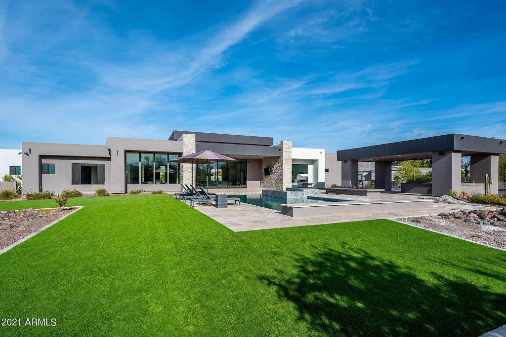 The Home in Paradise Valley in one of the most desirable areas with incredible views of Camelback Mountain now available for sale. This home located at 7019 N 69th Pl, Paradise Valley, Arizona; offering 4 bedrooms and 5 bathrooms with over 6,500 square feet of living spaces.