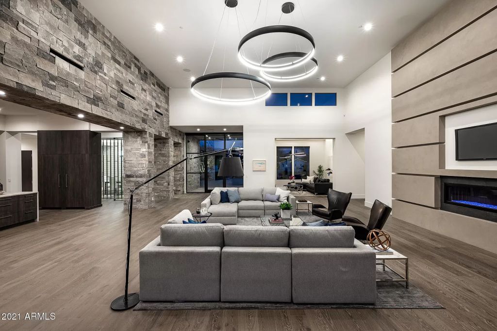 The Home in Paradise Valley in one of the most desirable areas with incredible views of Camelback Mountain now available for sale. This home located at 7019 N 69th Pl, Paradise Valley, Arizona; offering 4 bedrooms and 5 bathrooms with over 6,500 square feet of living spaces.