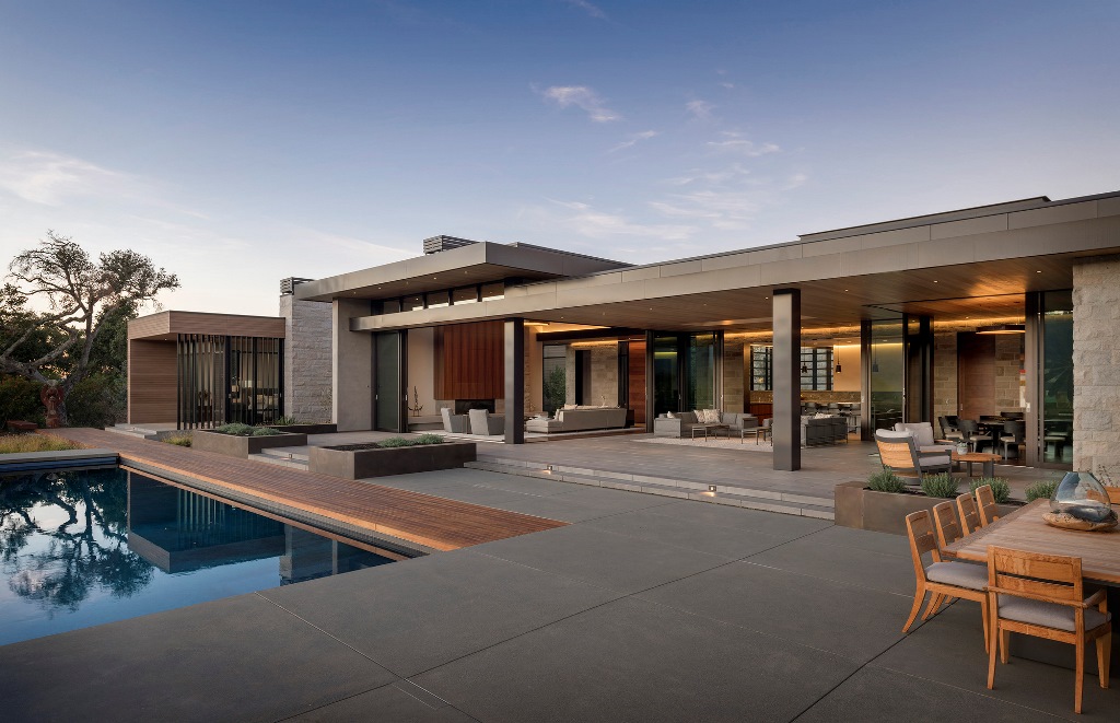 Portola Valley House in California has An Intimate Space by SB Architects 1