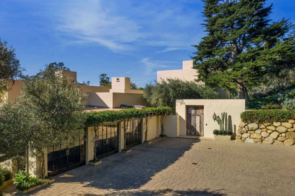 Santa Barbara Home Showcasing Enchanting Ocean for Sale 22000000 10
