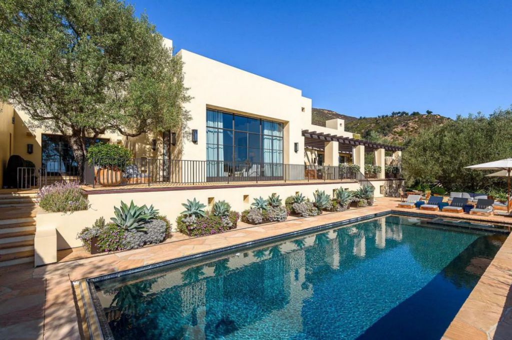 Santa Barbara Home Showcasing Enchanting Ocean for Sale 22000000 23