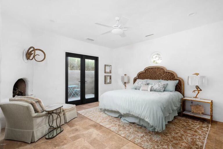 Stunning Paradise Valley Home with Unobstructed Lines of Sight ...