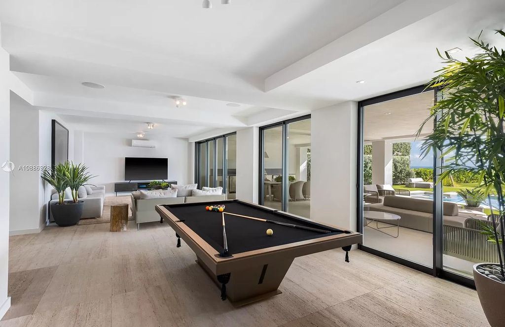 This 17900000 Modern Florida Mansion is Truly Entertainers Paradise 35