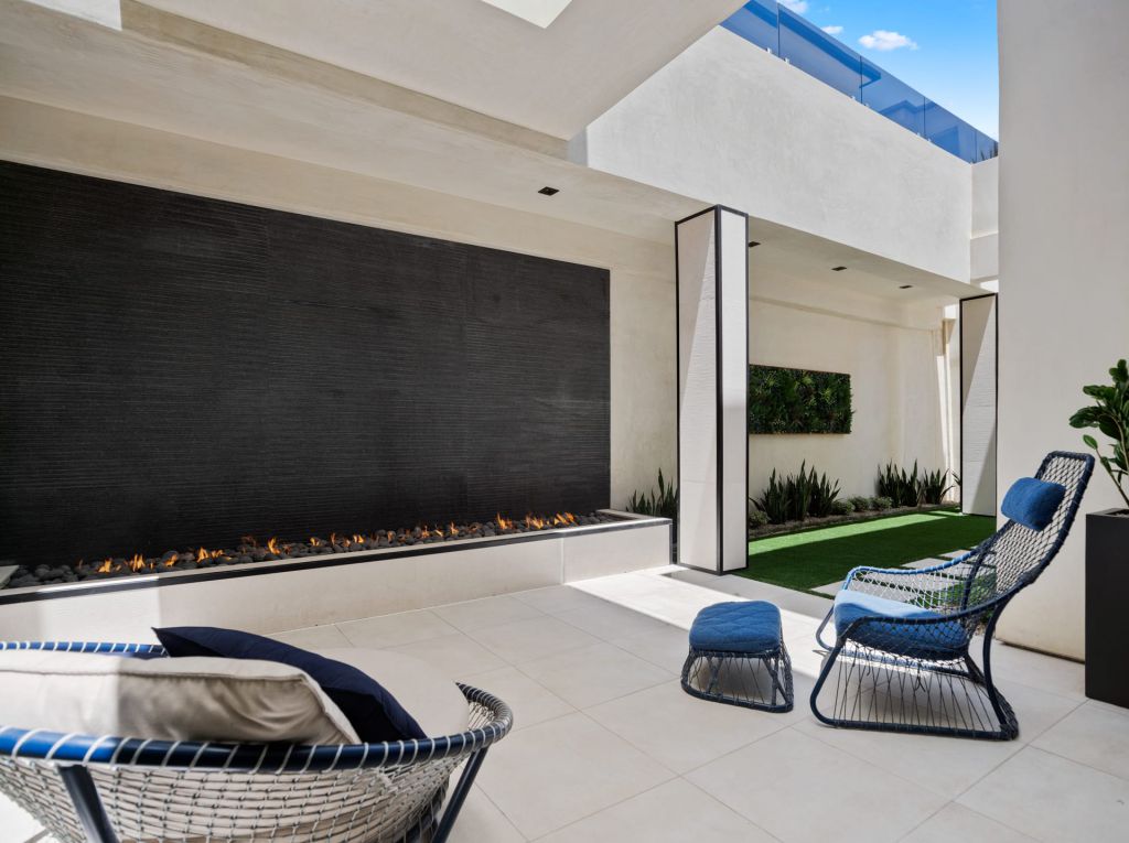 The California House is a stunning example of modern luxury and flawless contemporary design now available for sale. This home located at 1207 Dolphin Ter, Corona Del Mar, California; offering 6 bedrooms and 8 bathrooms with over 7,700 square feet of living spaces.