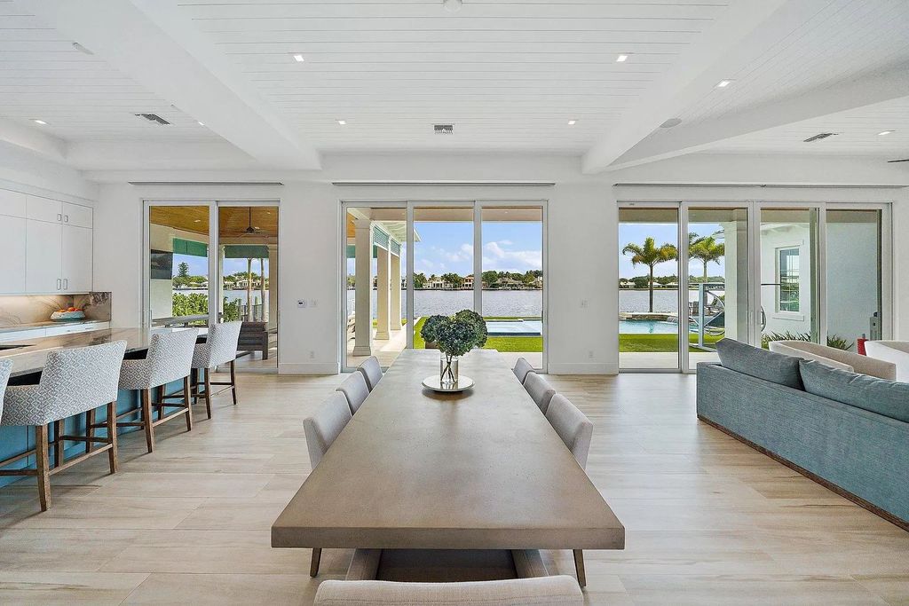 The British West Indies Home is a luxurious estate in Hidden Key offers the finest in family living with deep water access now available for sale. This home located at 11730 Lake Shore Pl, North Palm Beach, Florida; offering 4 bedrooms and 6 bathrooms with over 4,500 square feet of living spaces.