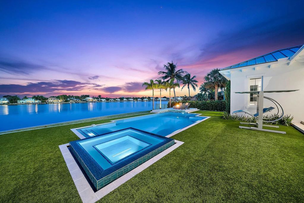 The British West Indies Home is a luxurious estate in Hidden Key offers the finest in family living with deep water access now available for sale. This home located at 11730 Lake Shore Pl, North Palm Beach, Florida; offering 4 bedrooms and 6 bathrooms with over 4,500 square feet of living spaces.