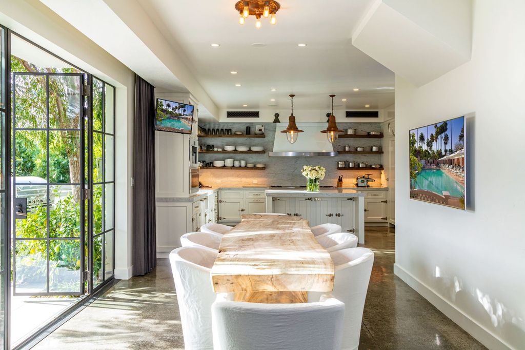 The Modern Farmhouse in Los Angeles is a private gated celebrity compound with large motor court in the Sunset Strip now available for sale. This home located at 1500 Forest Knoll Dr, Los Angeles, California; offering 5 bedrooms and 7 bathrooms with over 6,300 square feet of living spaces.