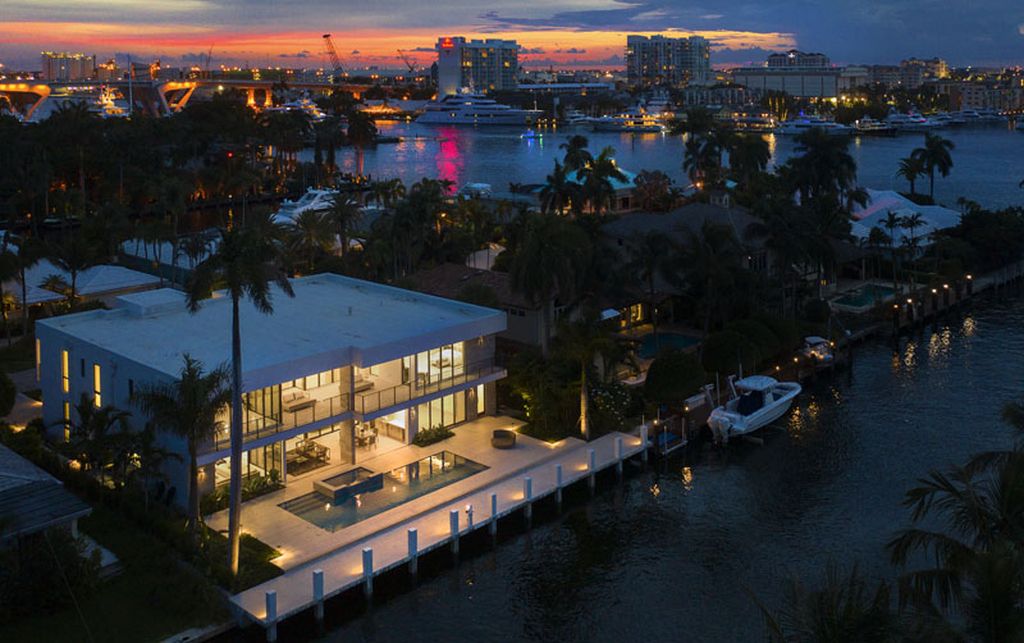 The Modern Home in Fort Lauderdale is a newly completed residence features the expansive covered area and intracoastal views now available for sale. This home located at 2519 Lucille Dr, Fort Lauderdale, Florida; offering 6 bedrooms and 8 bathrooms with over 6,900 square feet of living spaces. 
