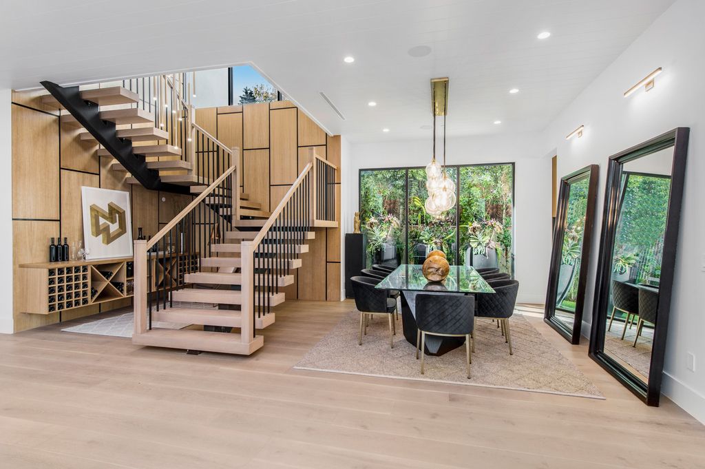 The Modern Farmhouse is a truly marvelous home in a coveted enclave of Studio City with manicured landscaping now available for sale. This home located at 12731 Bloomfield St, Studio City, California; offering 5 bedrooms and 7 bathrooms with over 4,200 square feet of living spaces.