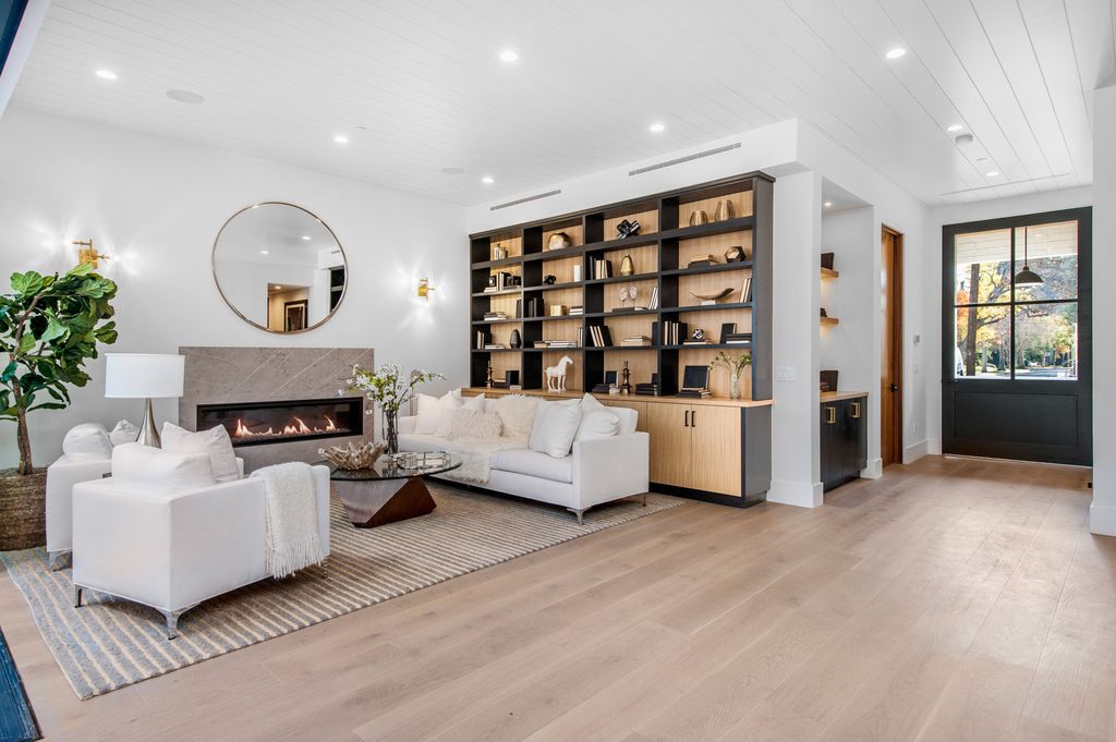 The Modern Farmhouse is a truly marvelous home in a coveted enclave of Studio City with manicured landscaping now available for sale. This home located at 12731 Bloomfield St, Studio City, California; offering 5 bedrooms and 7 bathrooms with over 4,200 square feet of living spaces.