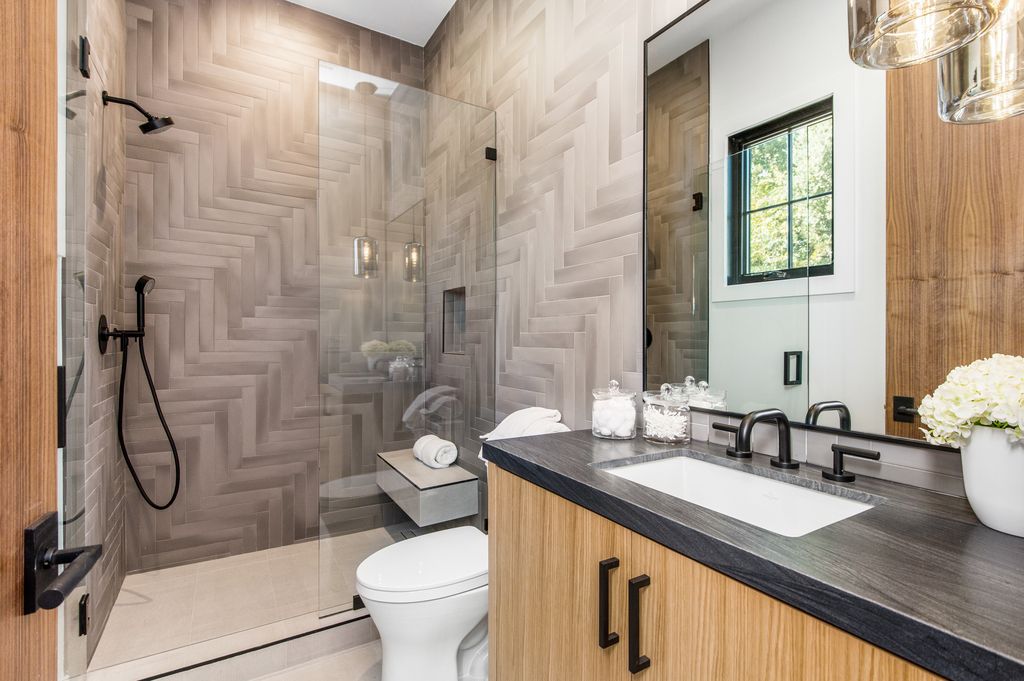 The Modern Farmhouse is a truly marvelous home in a coveted enclave of Studio City with manicured landscaping now available for sale. This home located at 12731 Bloomfield St, Studio City, California; offering 5 bedrooms and 7 bathrooms with over 4,200 square feet of living spaces.