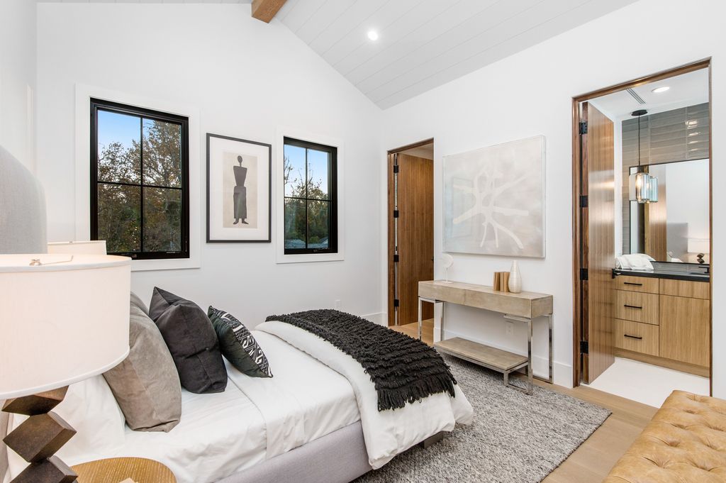 The Modern Farmhouse is a truly marvelous home in a coveted enclave of Studio City with manicured landscaping now available for sale. This home located at 12731 Bloomfield St, Studio City, California; offering 5 bedrooms and 7 bathrooms with over 4,200 square feet of living spaces.