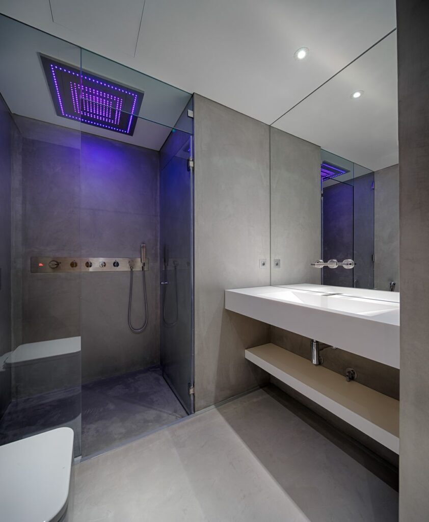 Vilamoura Villa in Portugal was designed by Arquimais Architecture and Design in Modern style offers luxurious living from finest finishes and comfortable amenities.