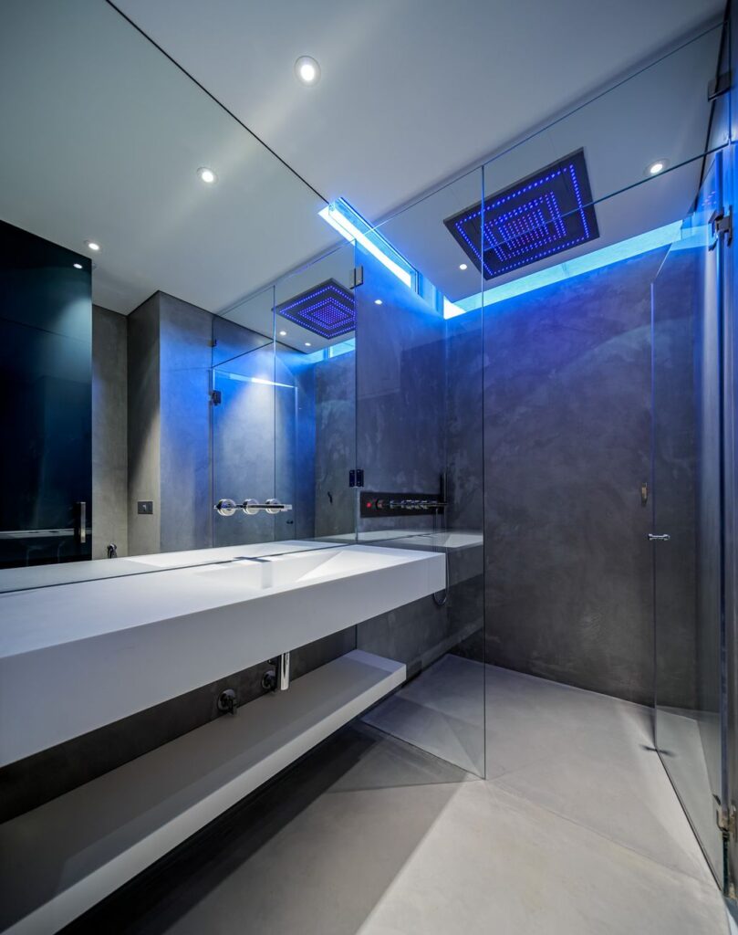 Vilamoura Villa in Portugal was designed by Arquimais Architecture and Design in Modern style offers luxurious living from finest finishes and comfortable amenities.