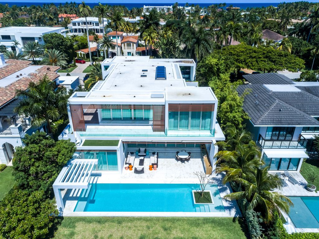Golden Beach Home in Florida was designed by Danny Sorogon in Modern contemporary style; this house is one of the finest high-end luxury homes throughout the highly cherished and desirable South Florida region.