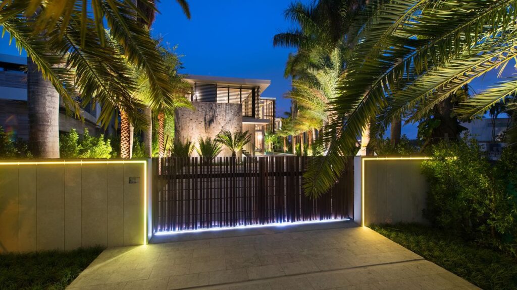 Fabulous Bay Views Home in Florida by The Aqua Blue Group