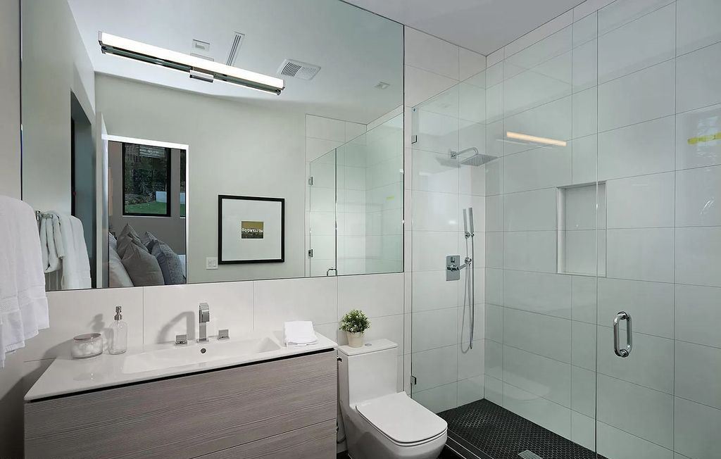The Contemporary House is a modern masterpiece in prestigious Bel Air with elegant finishes boasts superb indoor, outdoor living now available for sale. This home located at 10825 Vicenza Way, Los Angeles, California; offering 5 bedrooms and 6 bathrooms with over 5,300 square feet of living spaces.