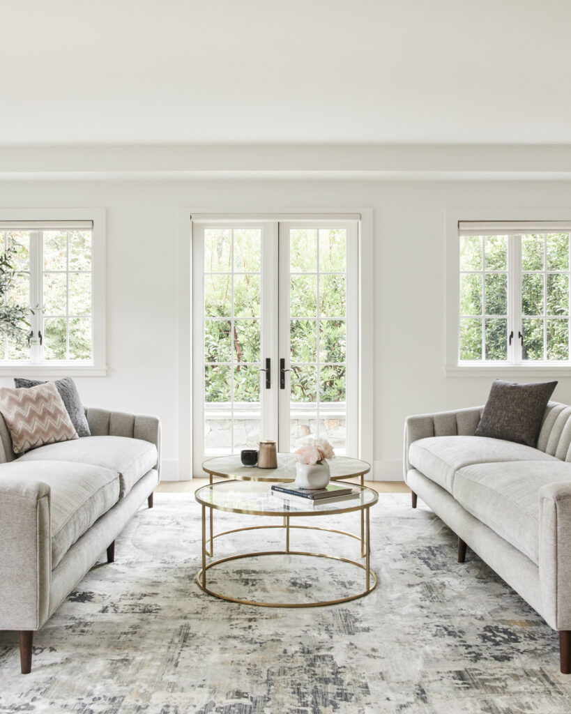 Interior design of Lorna Lane in Brentwood, LA was made by ae design in Modern style