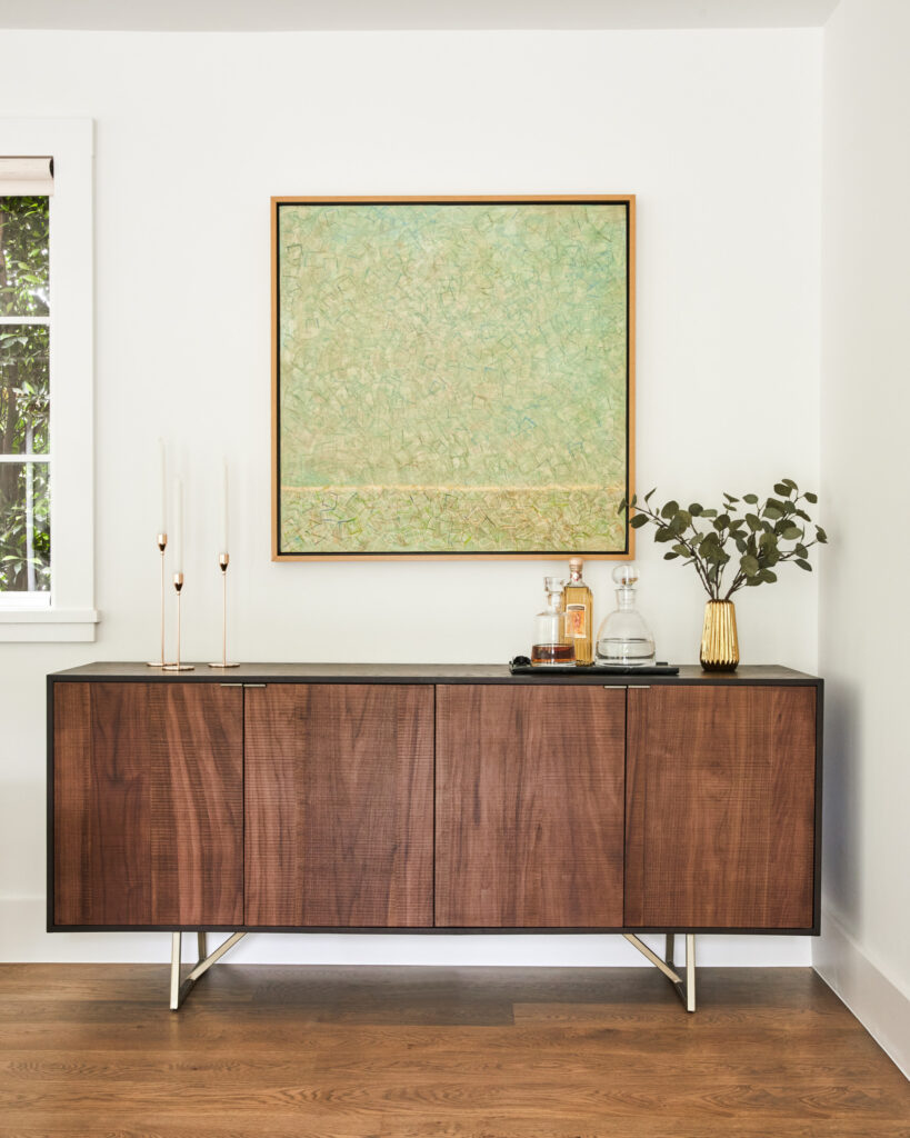 Interior design of Lorna Lane in Brentwood, LA was made by ae design in Modern style
