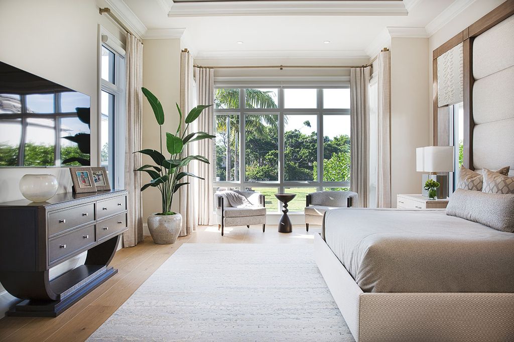 Contemporary Interior Design for Old Naples home in Florida was made by Ficarra Design Associates in Classic Contemporary style. This design creates functionally spacious indoor living from good finish materials, with impressive decorations and smart amenities.