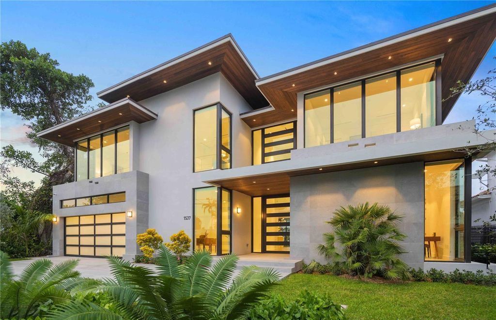 The Home in Fort Lauderdale is a sophisticated luxurious 2 story modern design on 70 foot of deep water now available for sale. This home located at 1537 SE 13th St, Fort Lauderdale, Florida; offering 6 bedrooms and 7 bathrooms with over 4,700 square feet of living spaces.