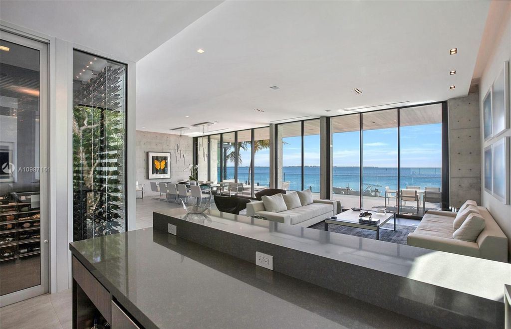 Spectacular Modern Miami Waterfront Home Boasts Open Bay Views Sells for 16900000 15