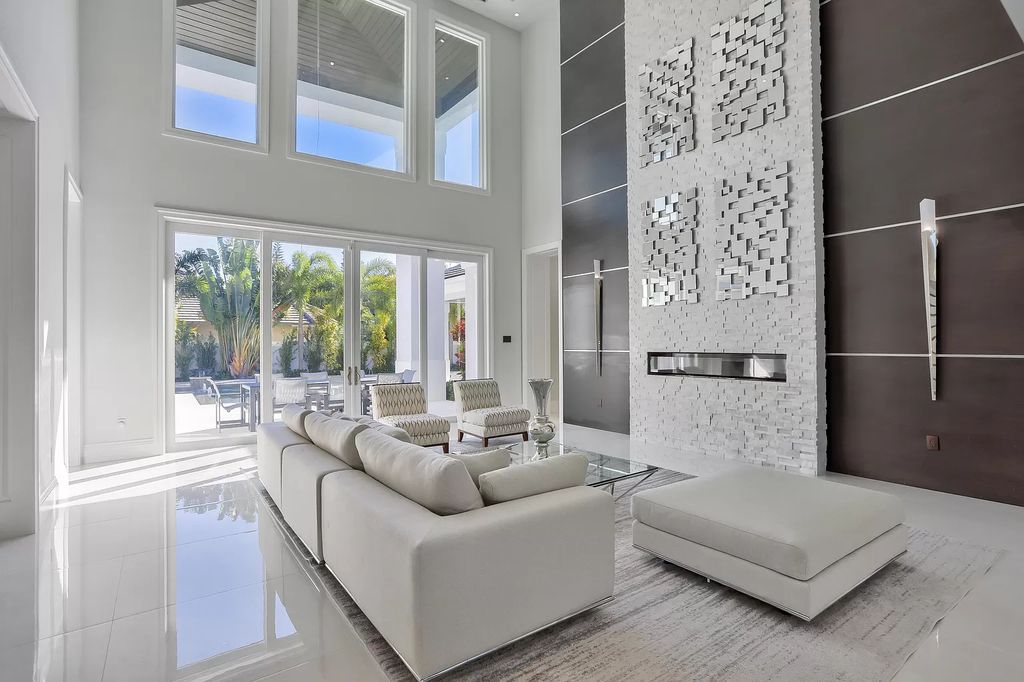 The West Palm Beach House is a luxurious dream home to experience true luxury lifestyle with impressive finishes now available for sale. This home located at 14100 N Miller Dr, West Palm Beach, Florida; offering 5 bedrooms and 8 bathrooms with over 5,100 square feet of living spaces.